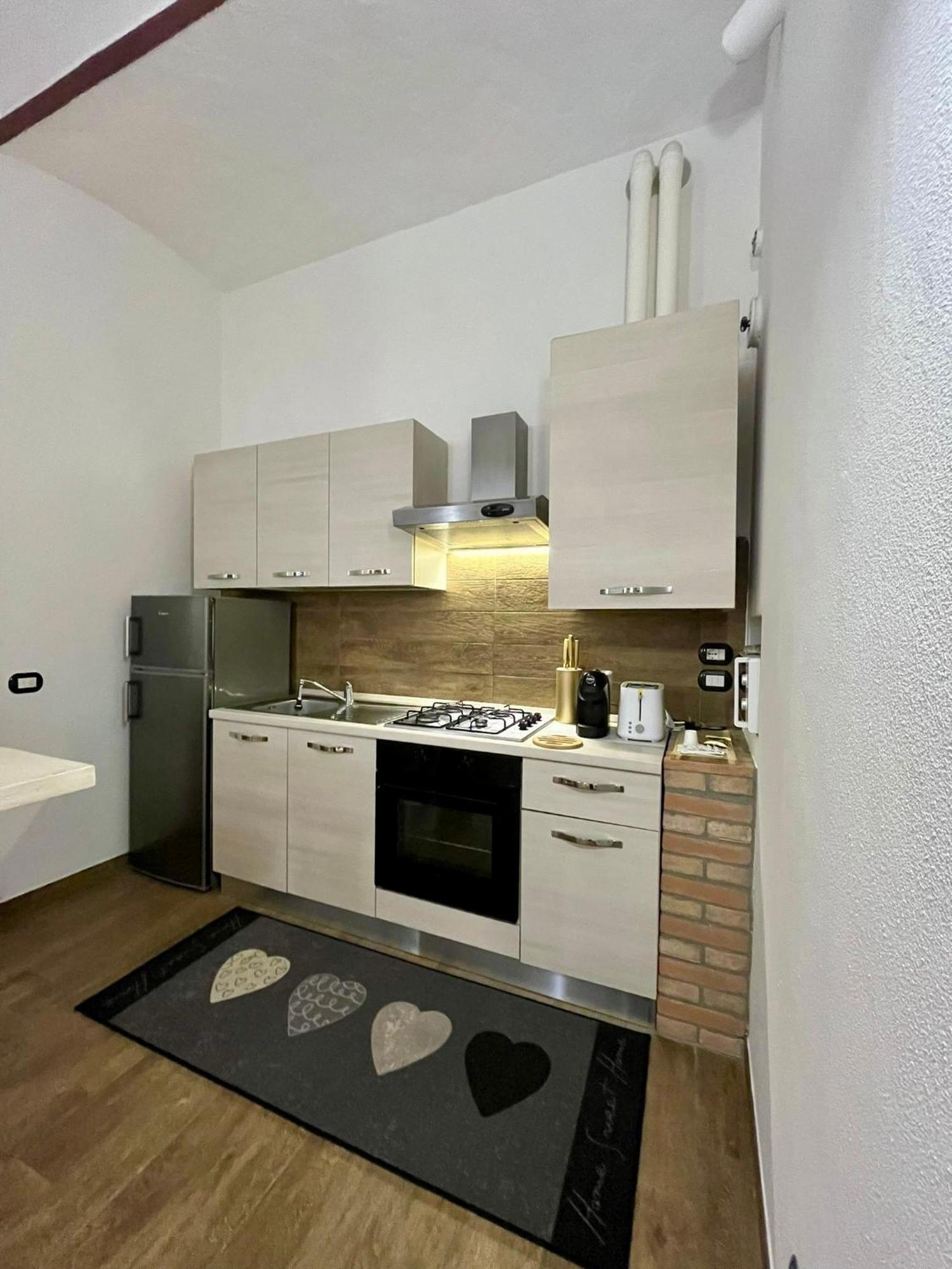 Residenza Corrado By Almanova Residenze Leilighet Mantova Eksteriør bilde